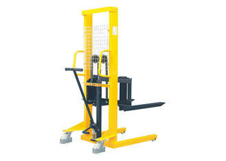 1 5 Ton Capacity Manual Pallet Stacker For Short Distance